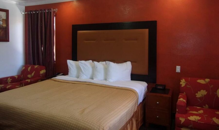 Rooms, Magnuson Hotel Cedar City